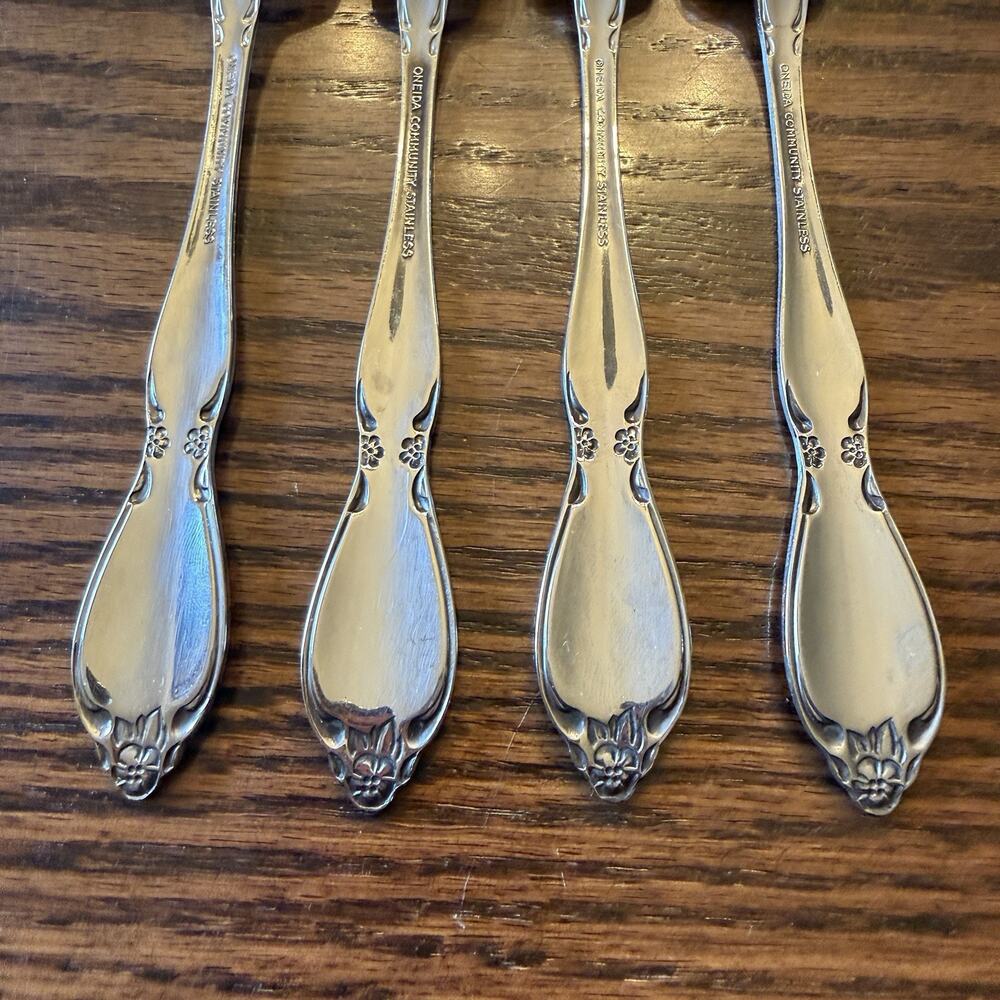 Oneida Community CHATELAINE Stainless Dinner Fork Betty Crocker Glossy Flatware - Picture 5 of 6